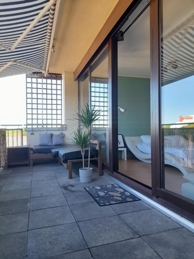 Budget Suite Mit Balkon - Privatzimmer In Wohnung - Netflix & Minibar Inklusive Кобленц Экстерьер фото